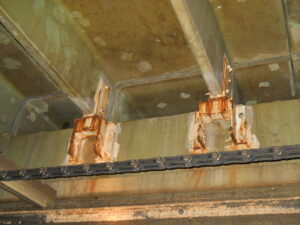 Corrosion - Double T Supports